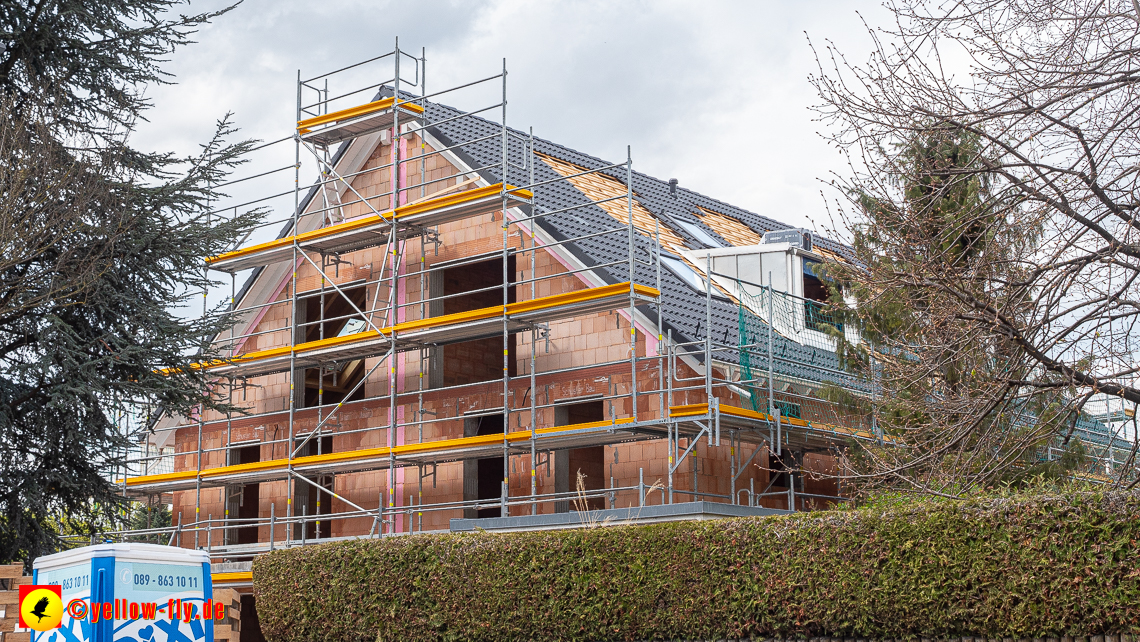 27.04.2023 - Burgfotos von der Baustell Niederalmstraße 16 in Neuperlach